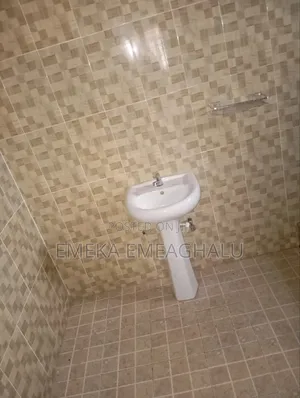 4bdrm Bungalow in Centenary City, Enugu for rent