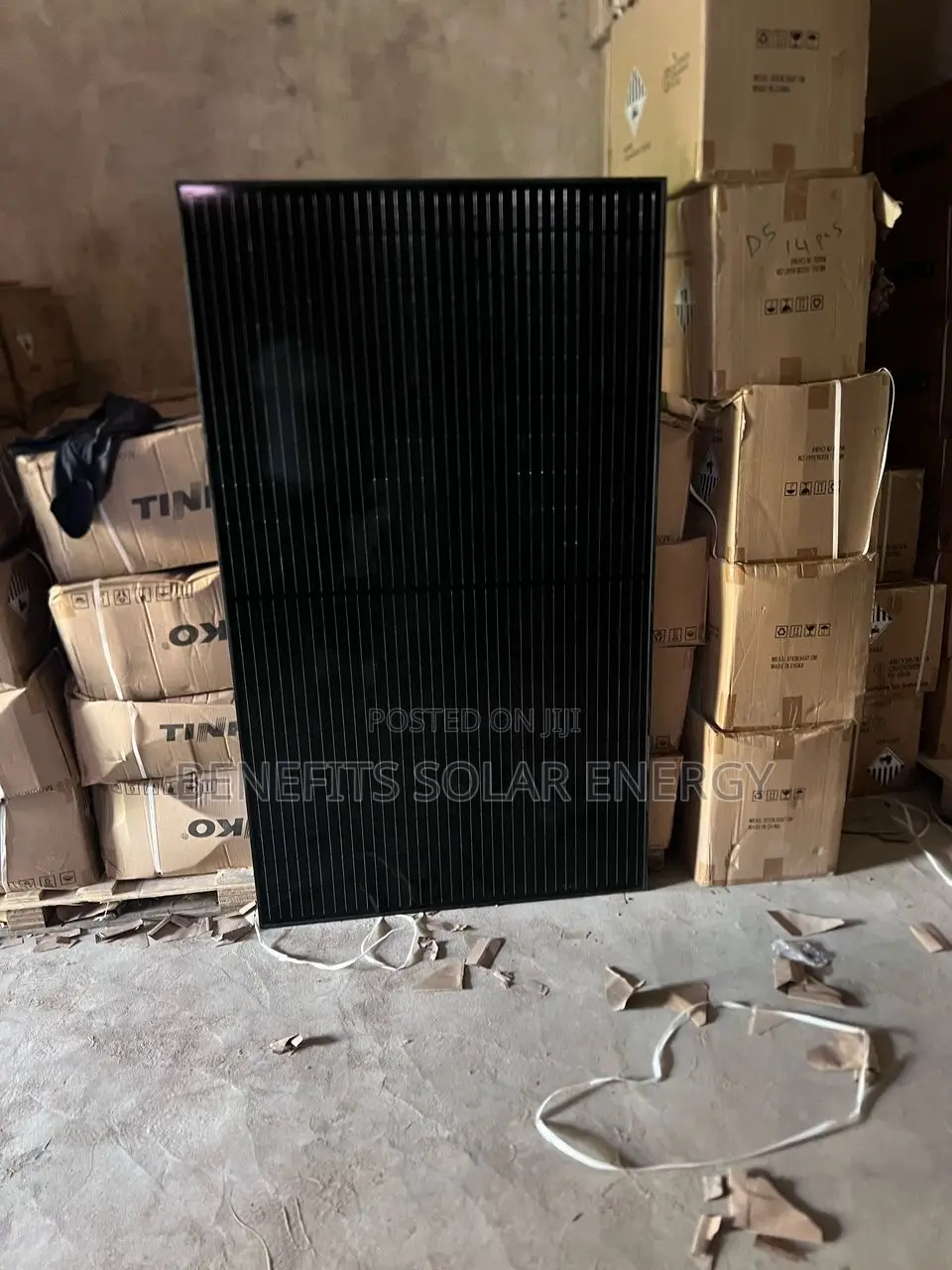 355w All Black Longi Halfcut Panel