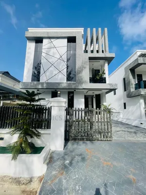 5bdrm Duplex in Lekki for sale