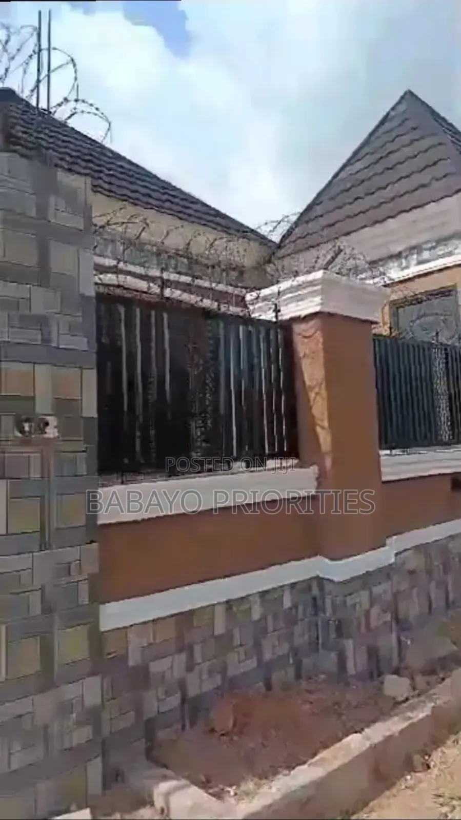 5bdrm House in Benin City for sale