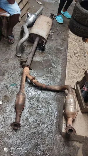 Complete Exhaust and Catalyst Toyota 4runner 2005 /07