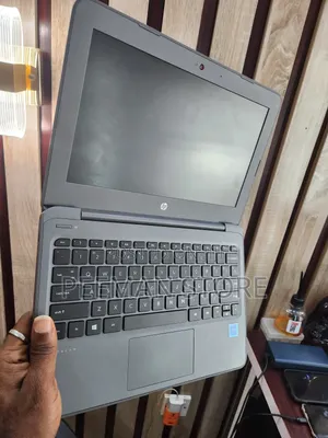 Laptop HP Stream 11 4GB Intel Pentium SSD 60GB