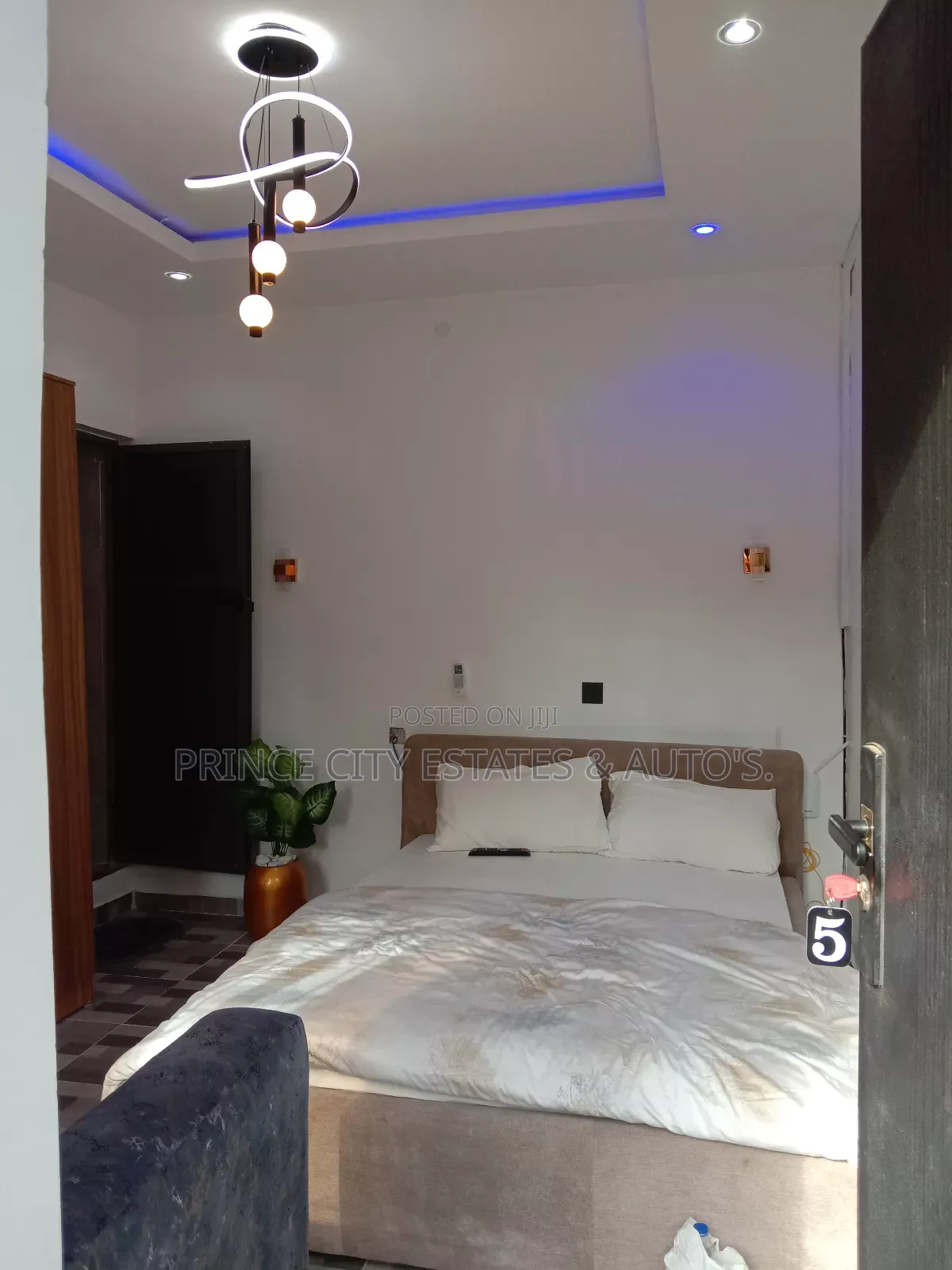 Furnished Studio Apartment in Off Market Street., Shomolu for sale