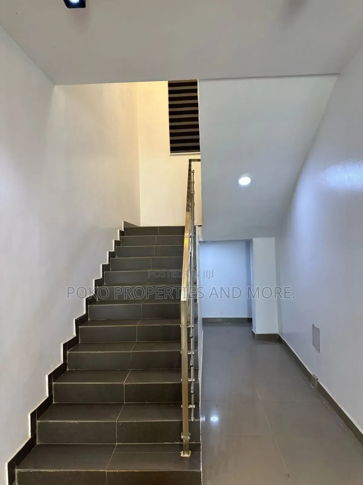 Furnished 9bdrm Mansion in Benin City for sale