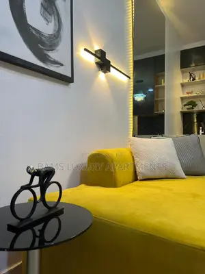 Stylishly One Bed at Chevron