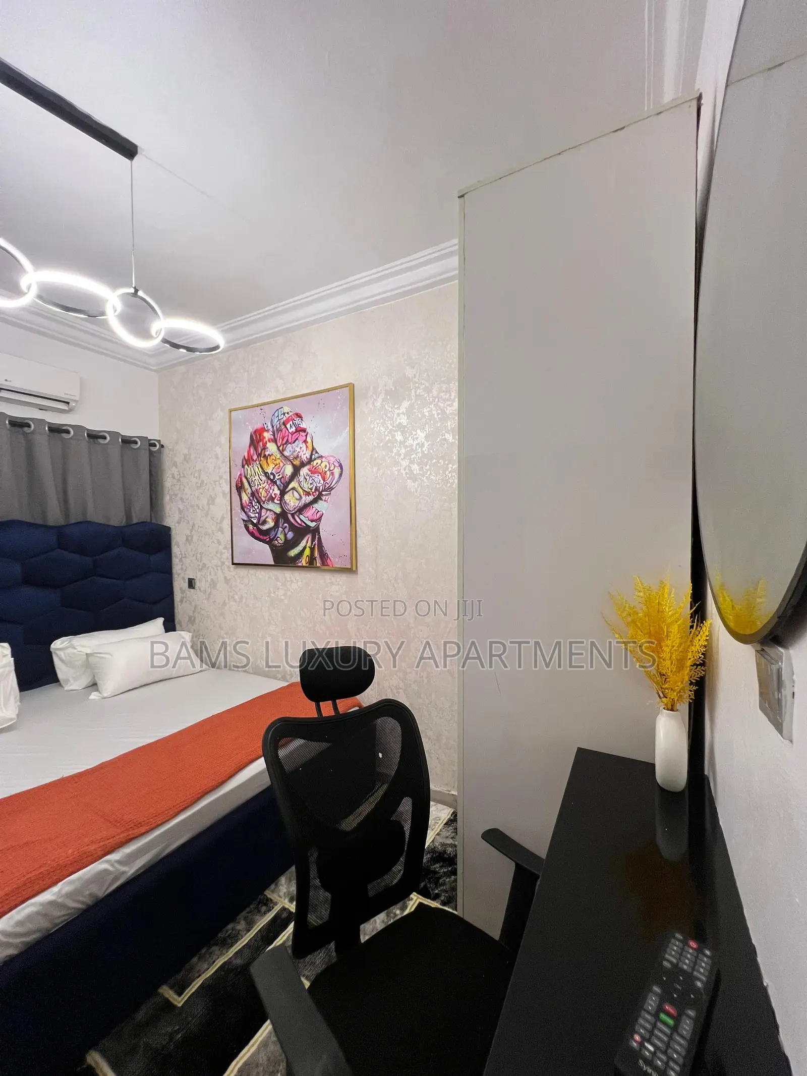 Stylishly One Bed at Chevron