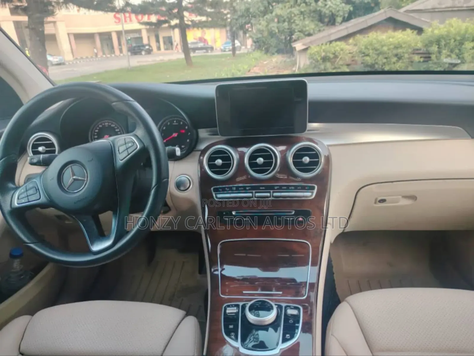 Mercedes-Benz GLC-Class 2017 White