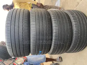 235/40/19 Michelin Brand
