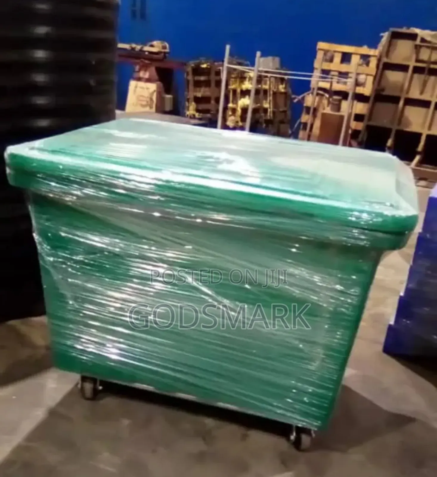 1100 Dustbin With Tyres.