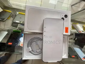 New Apple iPhone 13 128 GB White