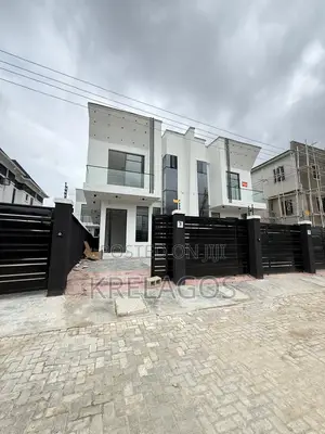 4bdrm Duplex in Ikota for sale