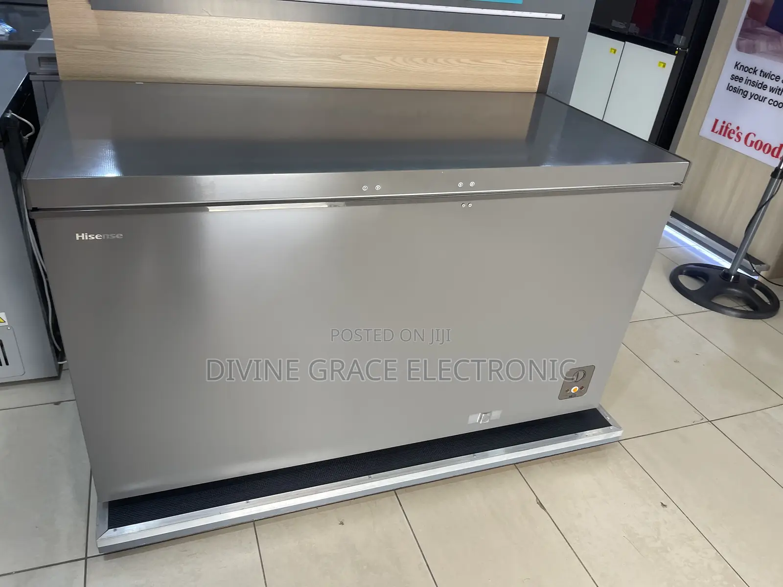420 Litres Hisense Chest Freezer