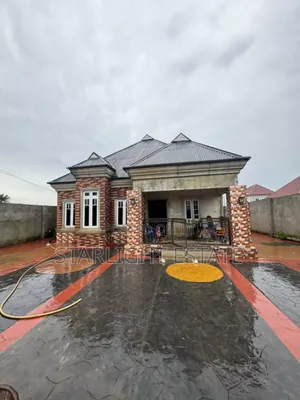 Photo - 4bdrm Bungalow in Akas Baba Avenue, Rumuekini for sale