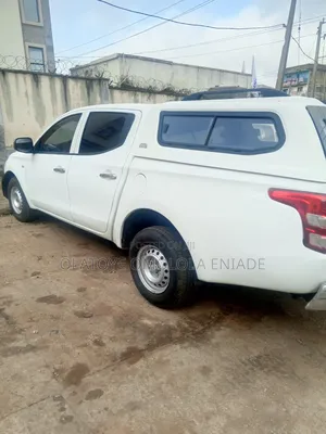 Mitsubishi L200 Double Cab 2.4 181hp 4WD 2016 White