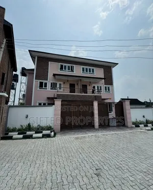 4bdrm Duplex in Gra Port Harcourt for sale