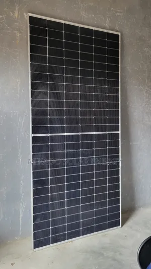 650w 156 Cells Jinko Mono High-Efficiency Solar Panel