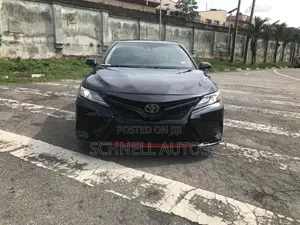 Toyota Camry XSE FWD (2.5L 4cyl 8AM) 2018 Black