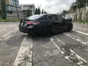 Toyota Camry XSE FWD (2.5L 4cyl 8AM) 2018 Black