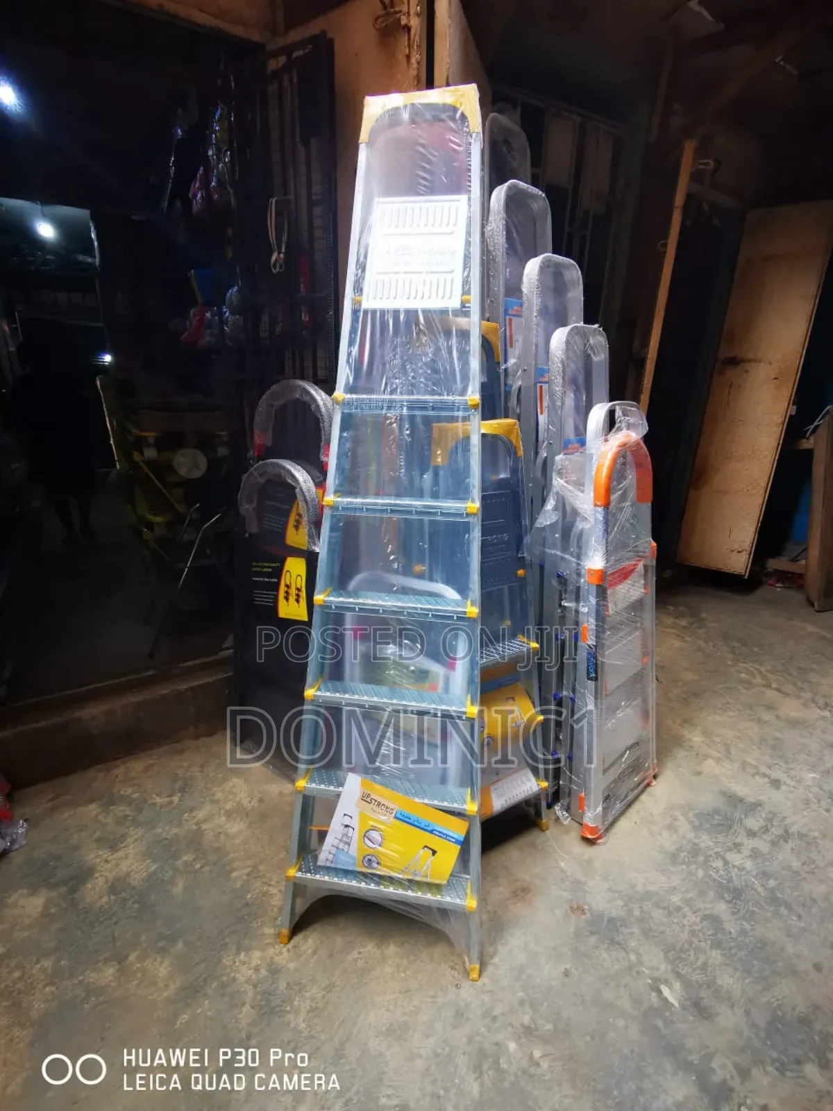 8 Step Aluminum Ladder