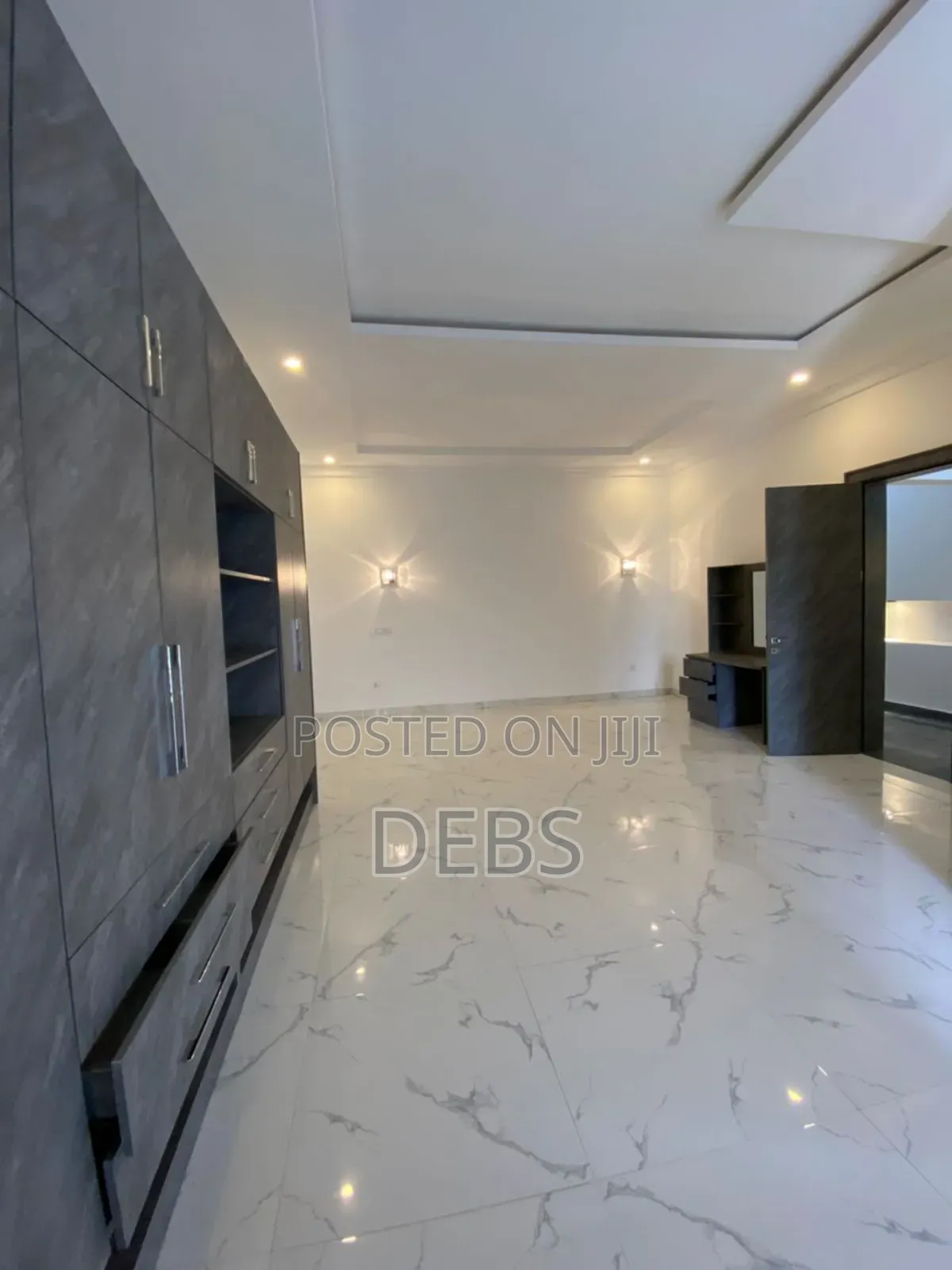 Furnished 5bdrm Duplex in Apo for rent