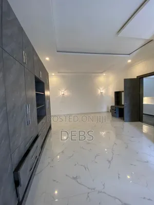 Furnished 5bdrm Duplex in Apo for rent