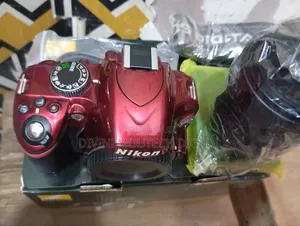Nikon D3200 for Sale in Ojo Alaba