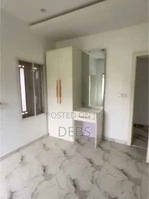3bdrm Townhouse / Terrace in Brokeshore Estate , Gwarinpa for rent