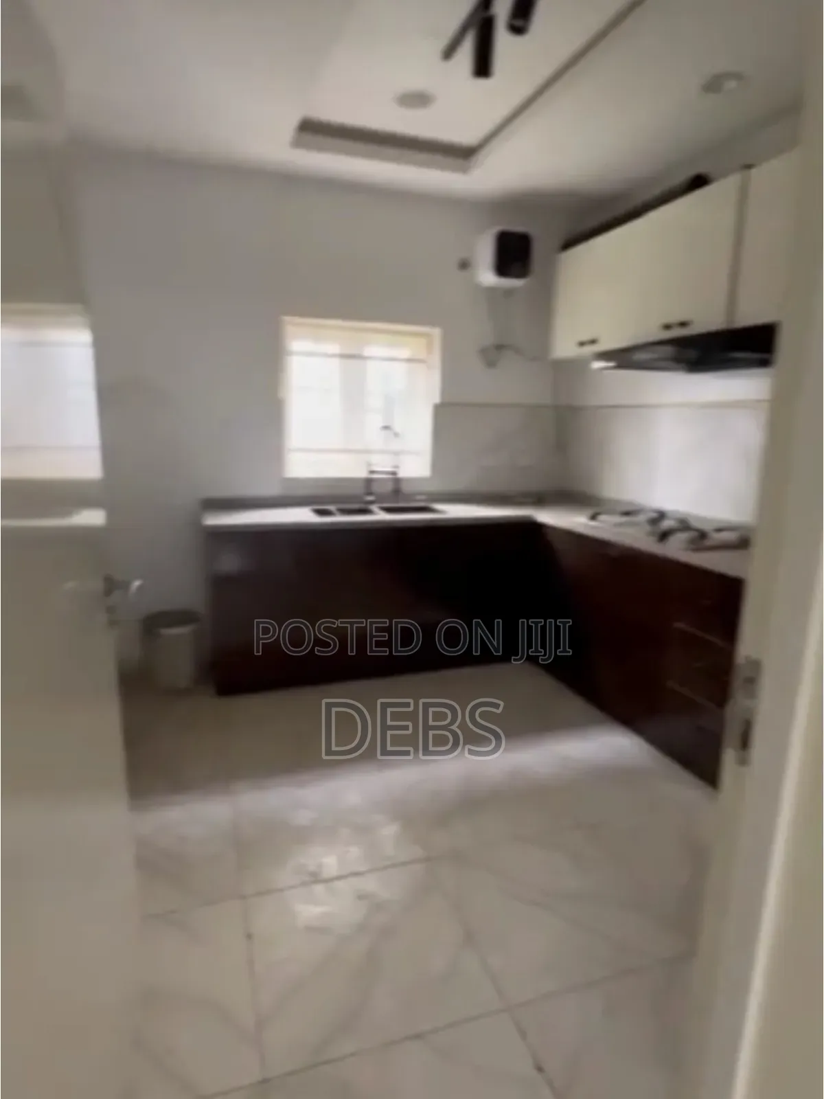 3bdrm Townhouse / Terrace in Brokeshore Estate , Gwarinpa for rent