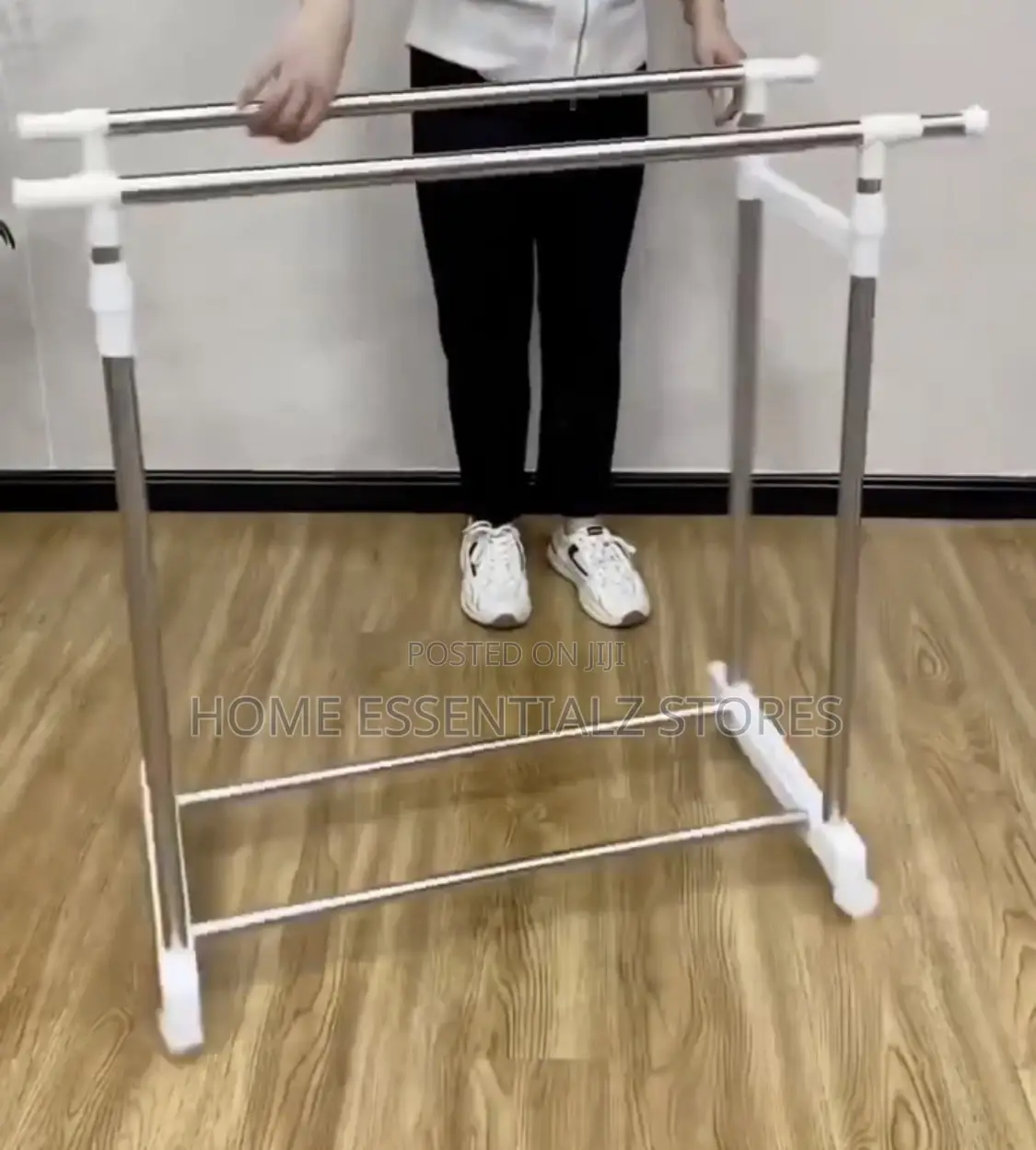 Extendable Drying Cloth Rack With Wheels