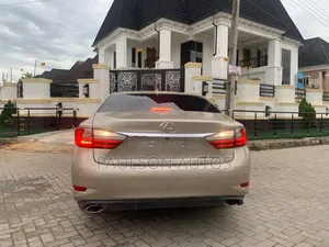 Lexus ES 350 FWD 2016 Gold