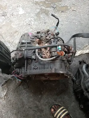 Toyota Camry 2.4 Gear Box 10pin 2003 Model