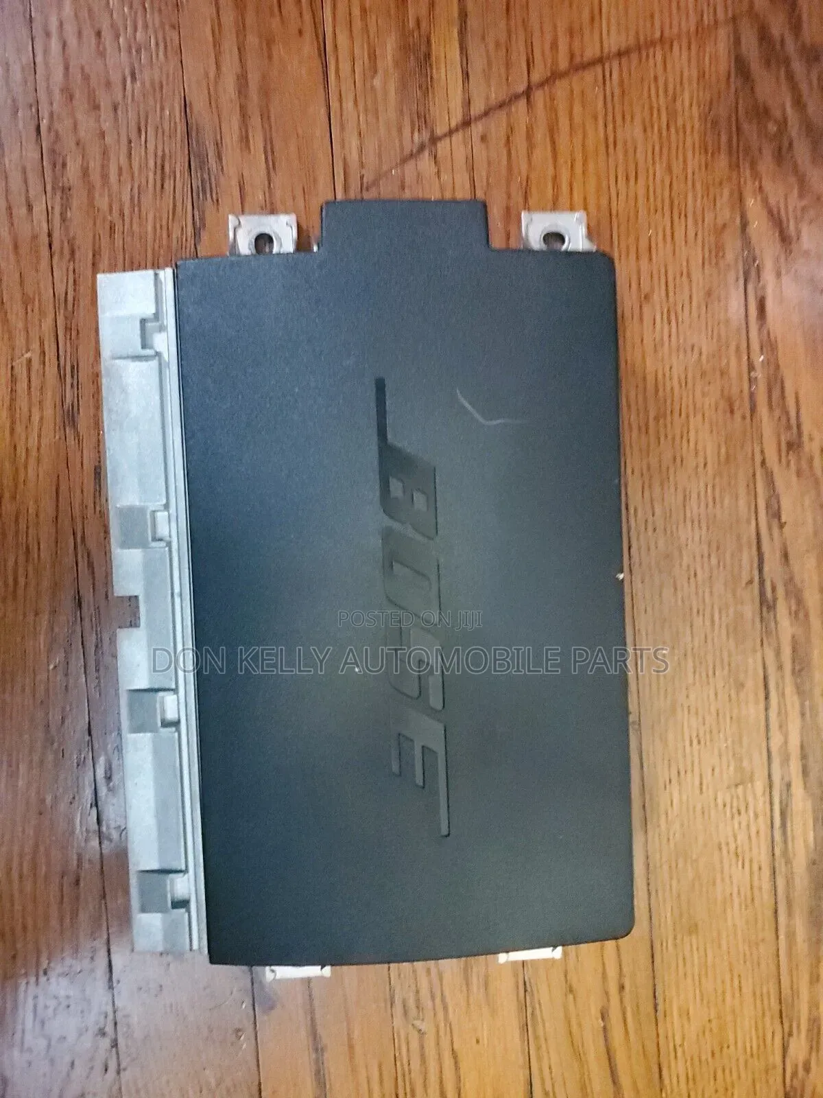 Porsche Macan Amplifier