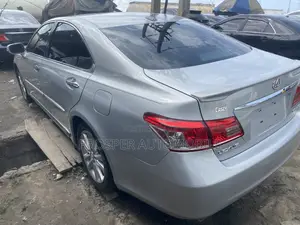 Lexus ES 350 2011 Silver