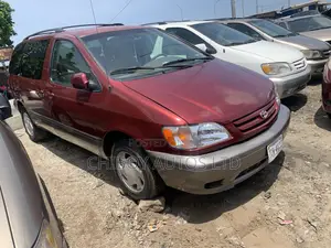 Toyota Sienna 2002 Burgundy