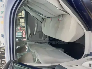 Toyota Corolla LE 4dr Sedan (1.8L 4cyl 4A) 2013 Blue