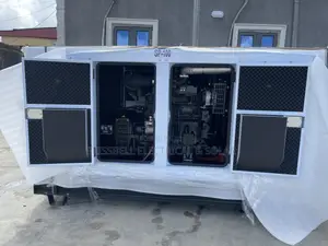 Original England Perkins Soundproof Diesel Generator 100kva
