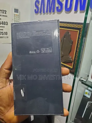 New Samsung Galaxy S22+ 5G 256 GB