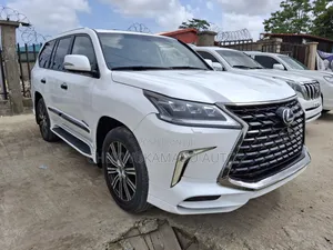 Lexus LX 2015 White