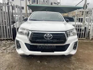 Toyota Hilux Revo Double Cab Petrol 2.7 AWD 2020 White
