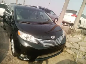 Toyota Sienna Limited 7 Passenger 2011 Black