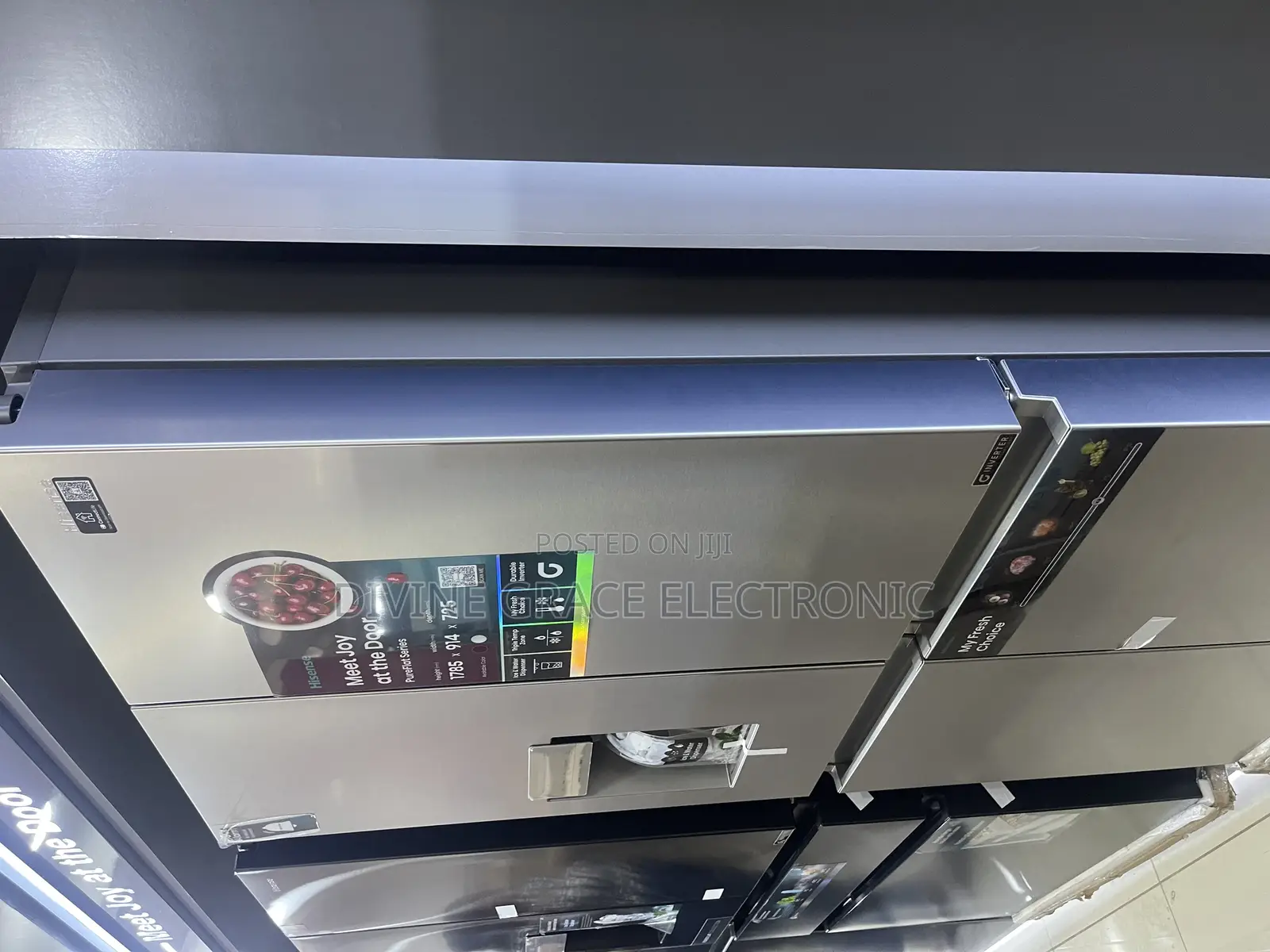 538 Litres Side by Side Hisense Inverter Refrigerator Rr