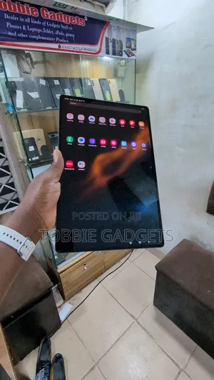 Photo - Samsung Galaxy Tab S8 Ultra 256 GB Gray