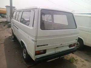 Volkswagen Transporter 1999 White