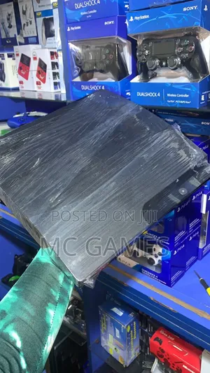 Ps3 Slim ,Games and One Pad