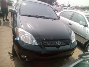 Toyota Matrix Hatchback AWD (1.8L 4cyl 4A) 2006 Black