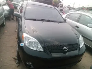 Toyota Matrix Hatchback AWD (1.8L 4cyl 4A) 2006 Black