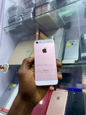 Apple iPhone SE 32 GB Rose Gold