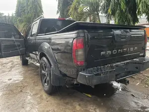Nissan Frontier XE V6 King Cab Desert Runner 2004 Black