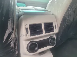 Land Rover Range Rover 2021 Silver