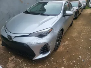Toyota Corolla LE 4dr Sedan (1.8L 4cyl CVT) 2017 Silver